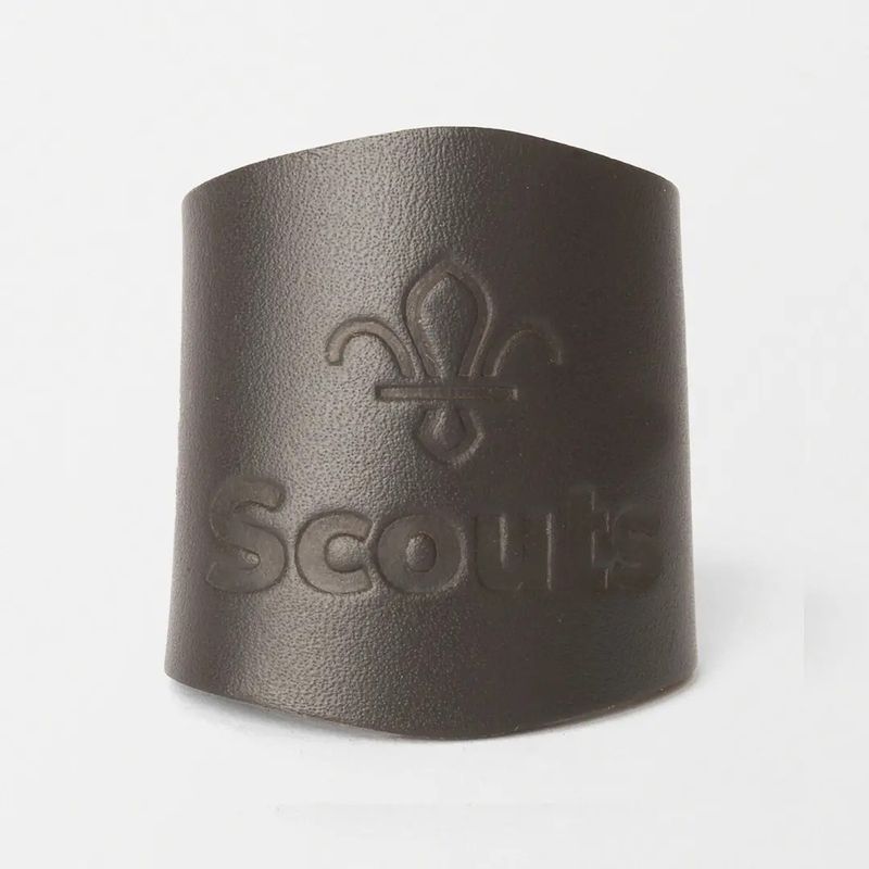 Scouts plain embossed leather woggle
