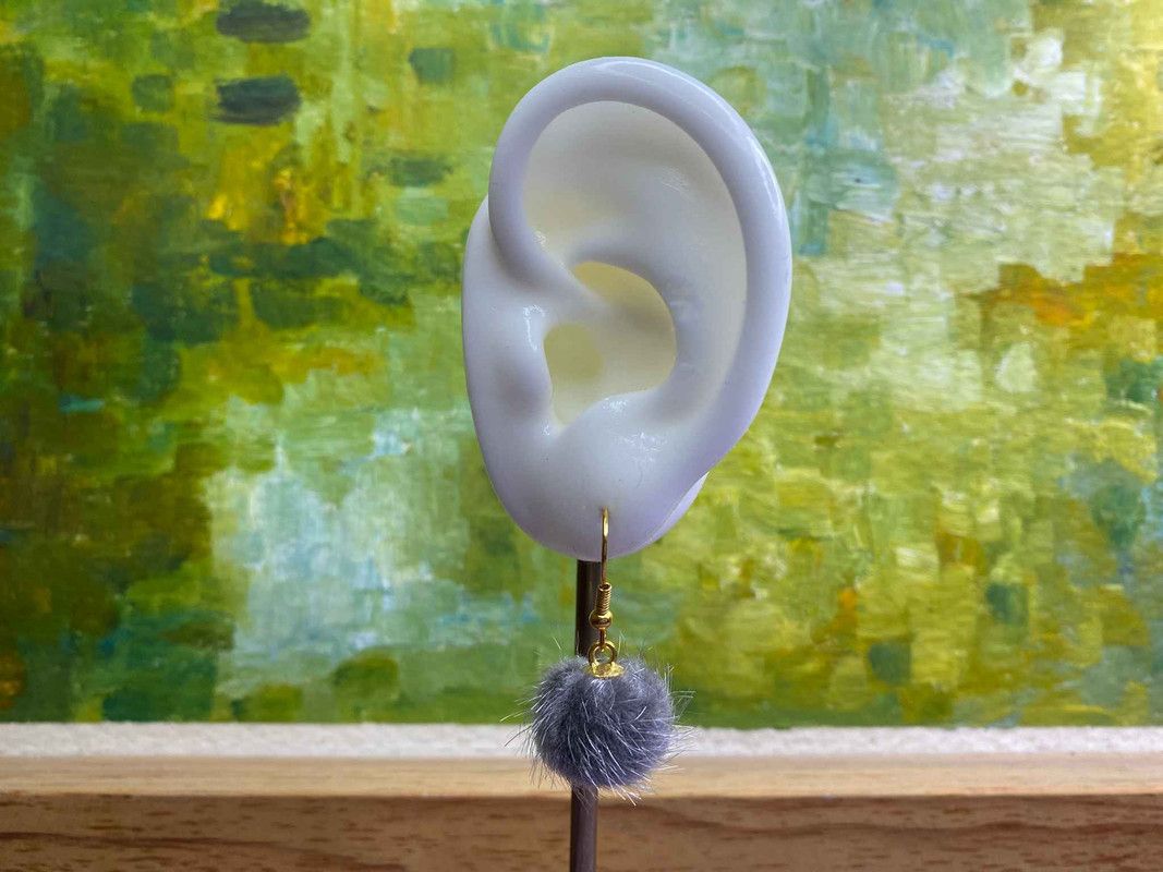 Arete pompón