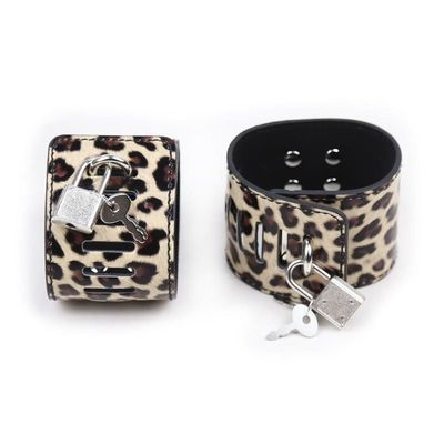 Tiger Hand Cuffs