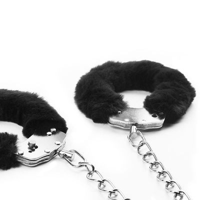 Pleasure Soft Fluffy Cuffs And Keys