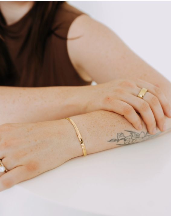 4MM 18K HERRINGBONE BRACELET