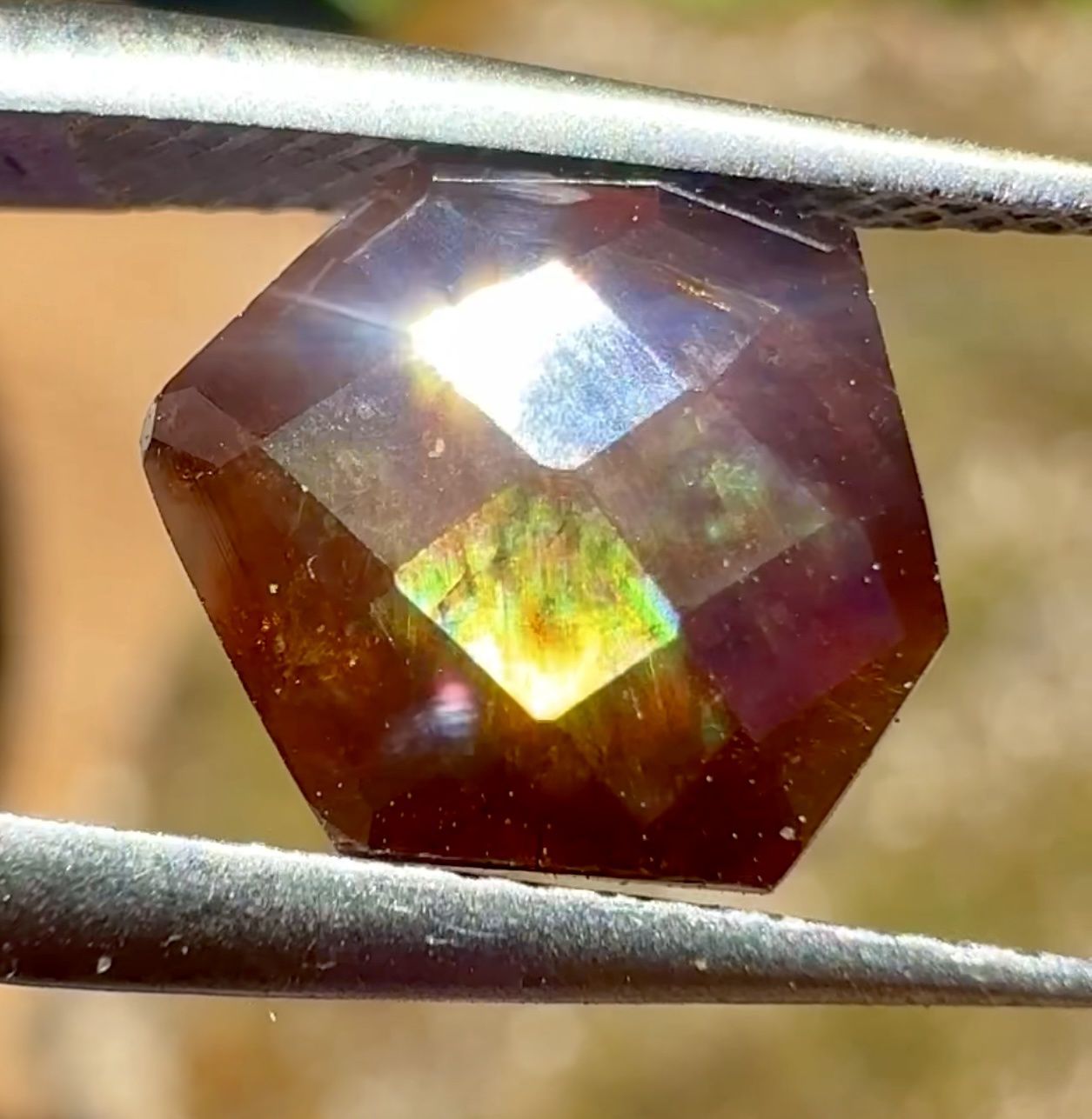 Rose Cut Shield Faceted Rainbow Garnet from Nara, Japan. 3.12 ct  | 11mm x 9.5mm x 4mm