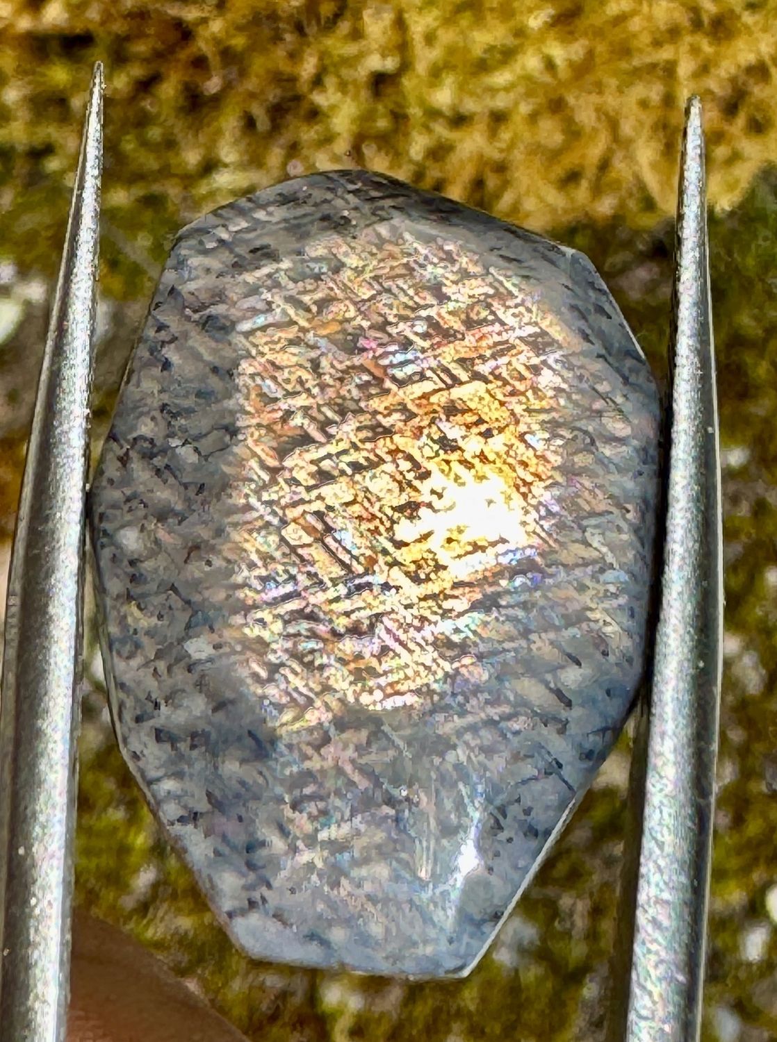 Freeform Faceted Rainbow Lattice Sunstone, Tanzaniam 11.95 ct | 20.5mm x 14.6mm x 5.6mm