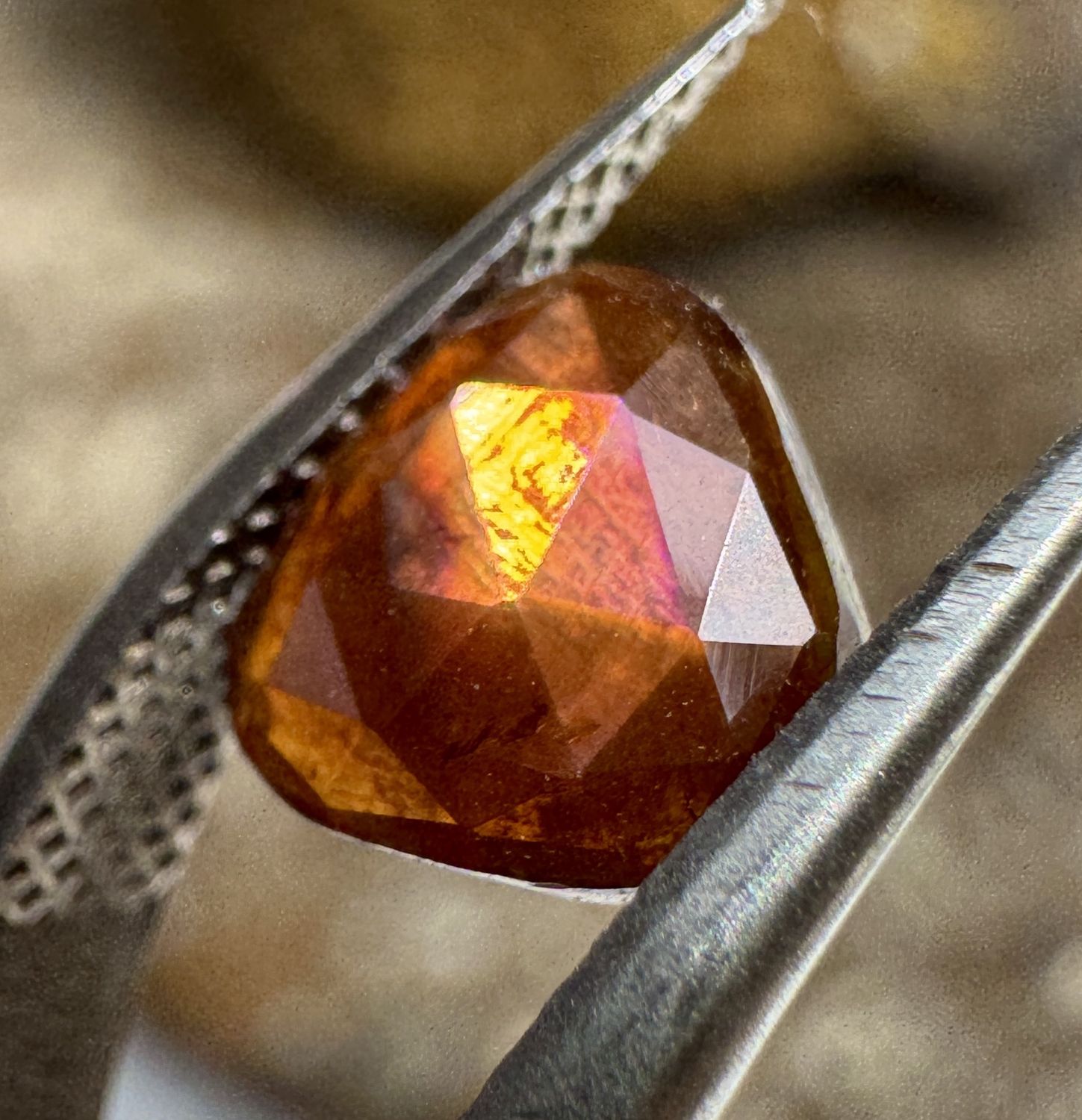 Rose-Cut Rainbow Garnet from Nara, Japan 1.35 ct | 7mm x 6.5mm x 2.75mm