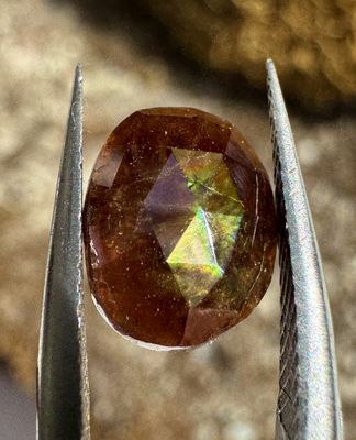 Oval Rose-Cut Rainbow Garnet – Nara, Japan 2.41 ct | 9mm x 6.6mm x 3.2mm