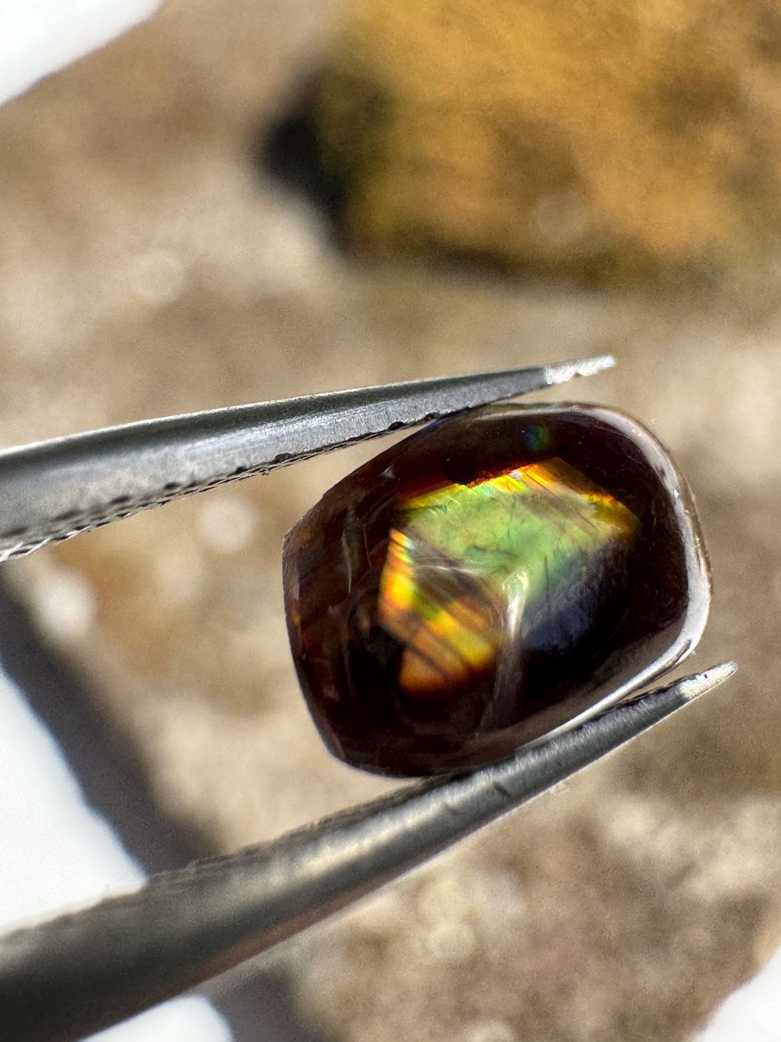 Freeform Rainbow Garnet Cabochon – Arlit, Niger 1.8 ct | 7.85mm x 5.3mm x 3.65mm