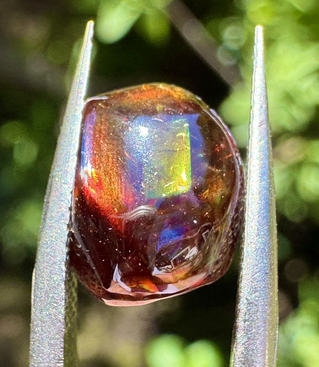 Freeform Rainbow Garnet Cabochon – Arlit, Niger 3.75 ct | 9.7mm x 9.75mm x 6.5mm