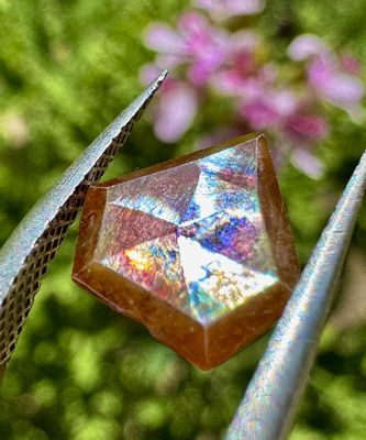 Rose-Cut Rainbow Garnet – Nara, Japan 1.47 ct | 9.1mm x 8.1mm x 1.8mm