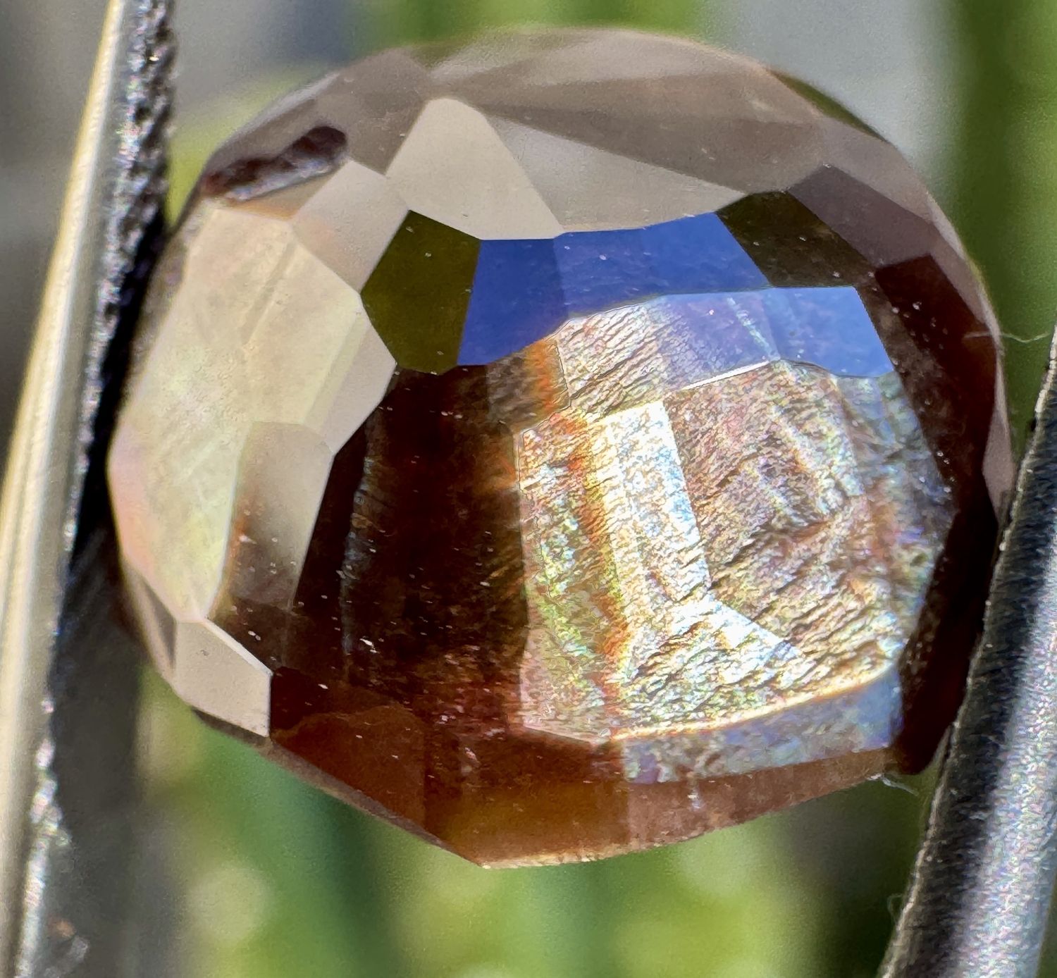 Freestyle-Faceted Rainbow Garnet – Tenkawa Village, Nara, Japan 11.16 ct | 12.0mm x 12.9mm x 6.75mm