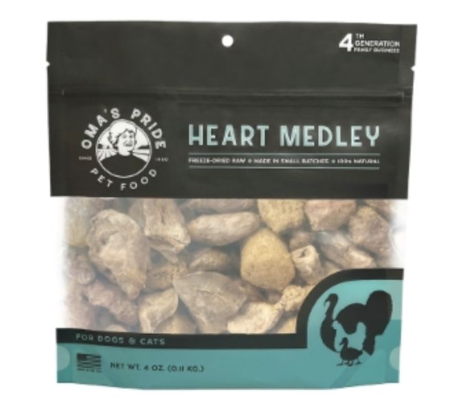 Oma&#39;s Pride  Dog &amp; Cat Freeze Dried Heart Medley 4oz