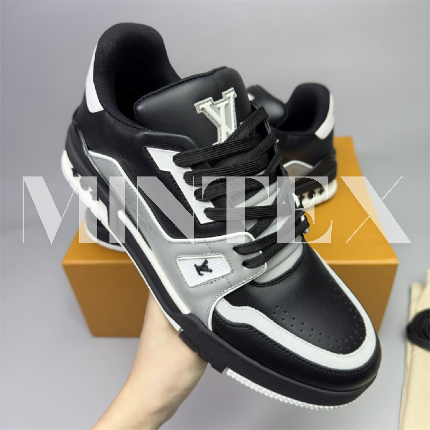 LV Sneakers
