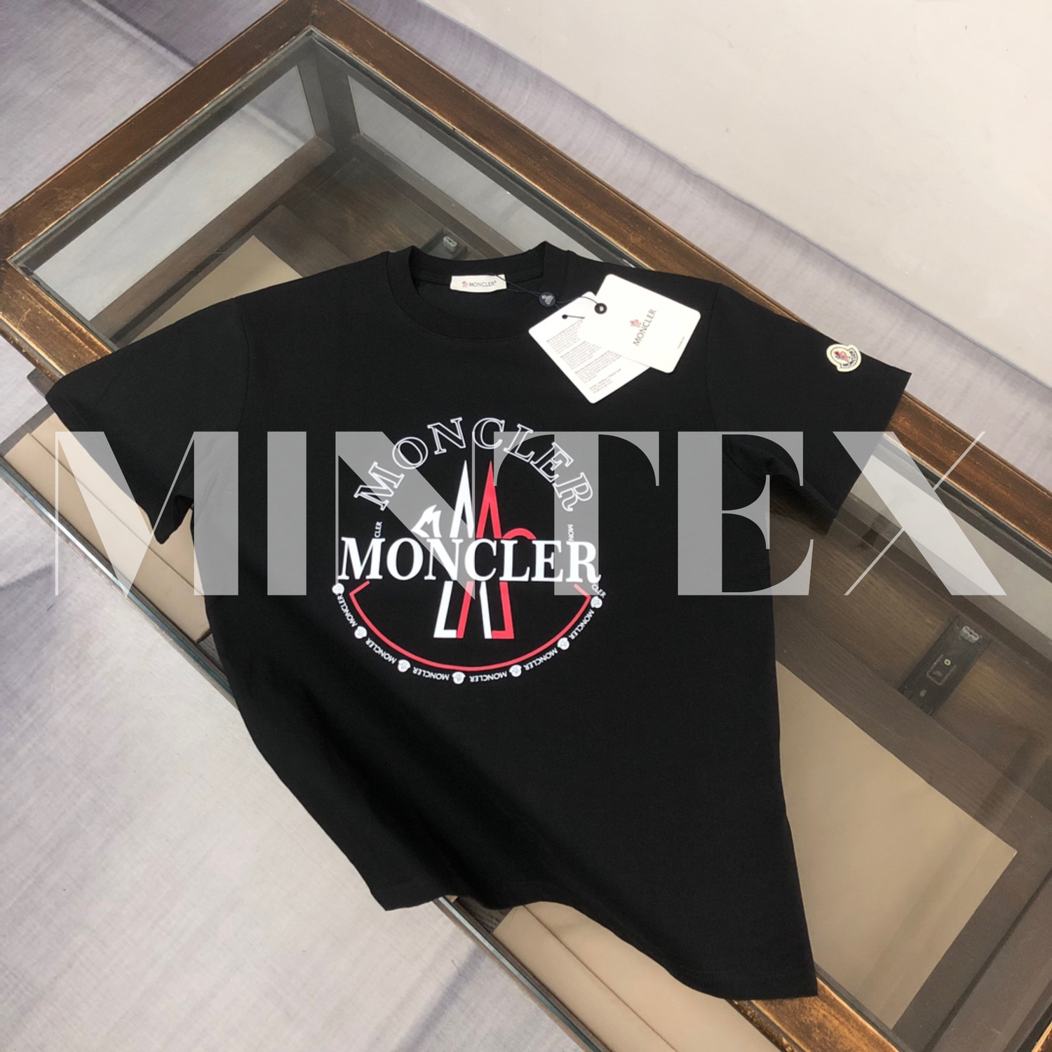 MON T-Shirt