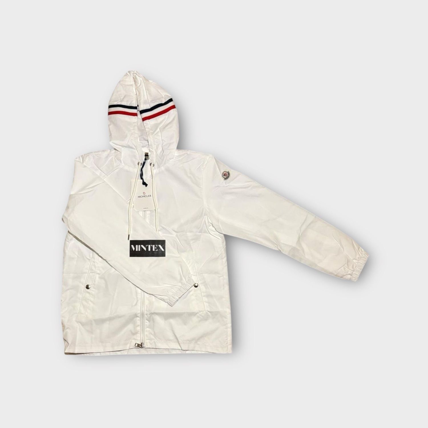 Mon Windbreaker