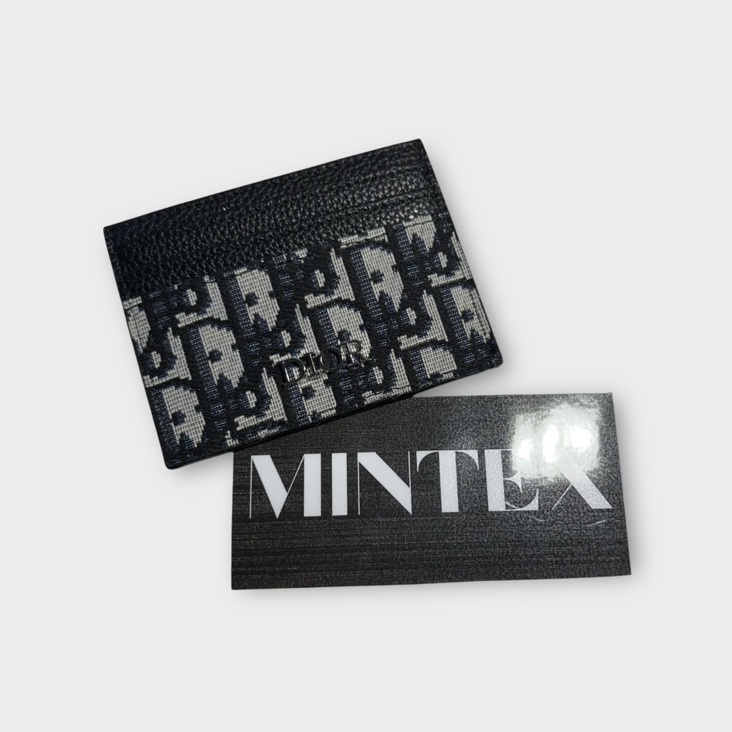 DI Card holder