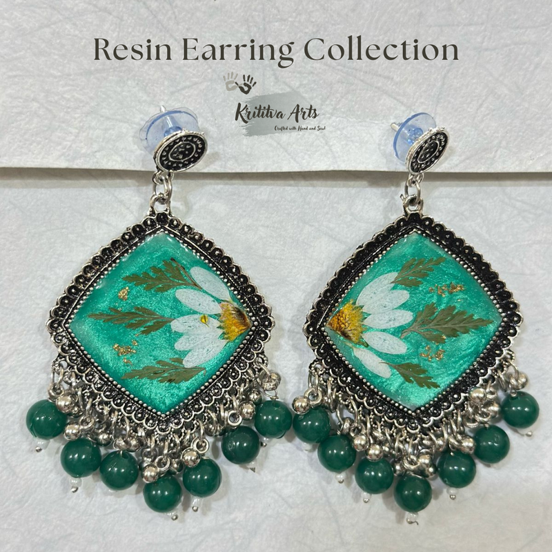 ​Handcrafted Botanical Resin Earrings – Elegant Ethnic Jewelry 🌿🤍✨