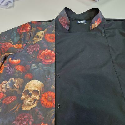 BLUZA Z CZASZKAMI