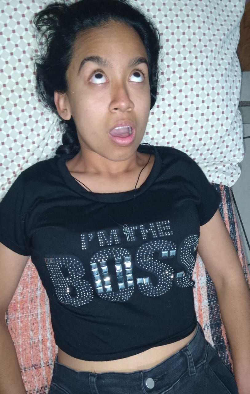 the debt collector: Valeria