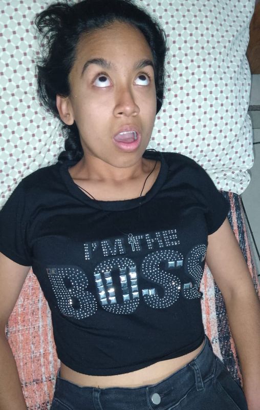 the debt collector: Valeria