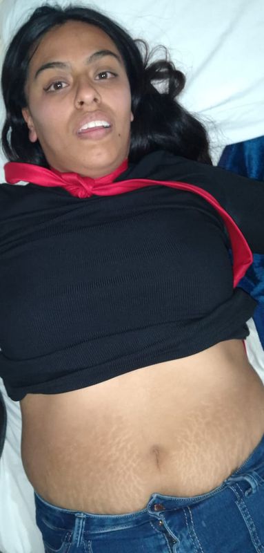 you know too much: Rebeca