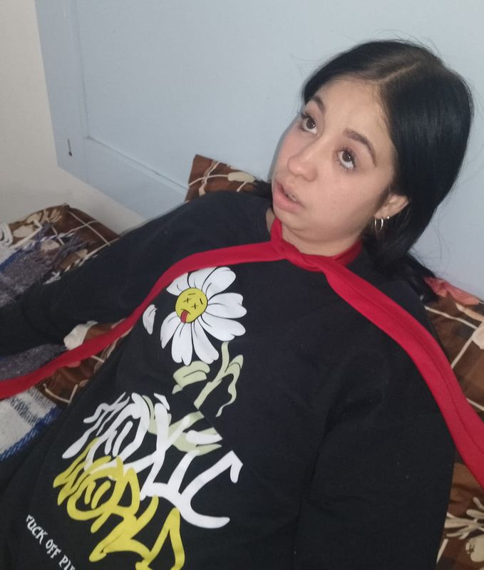 The roomies part 2: Violeta