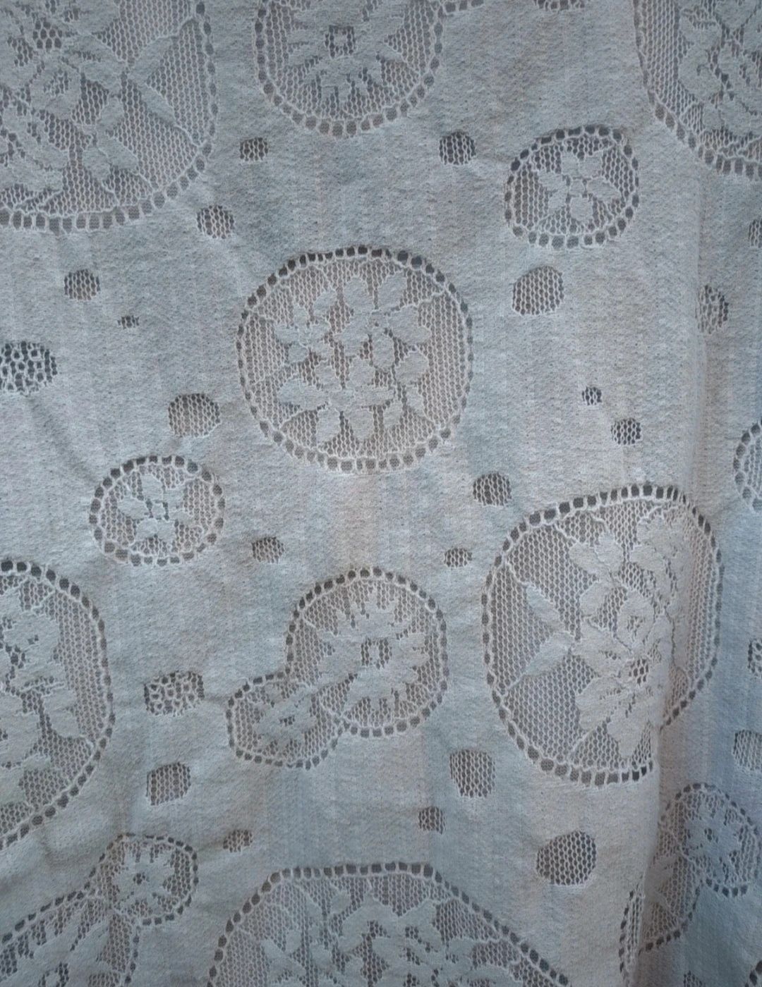 Top encaje gris