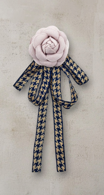 Broche lazo flor