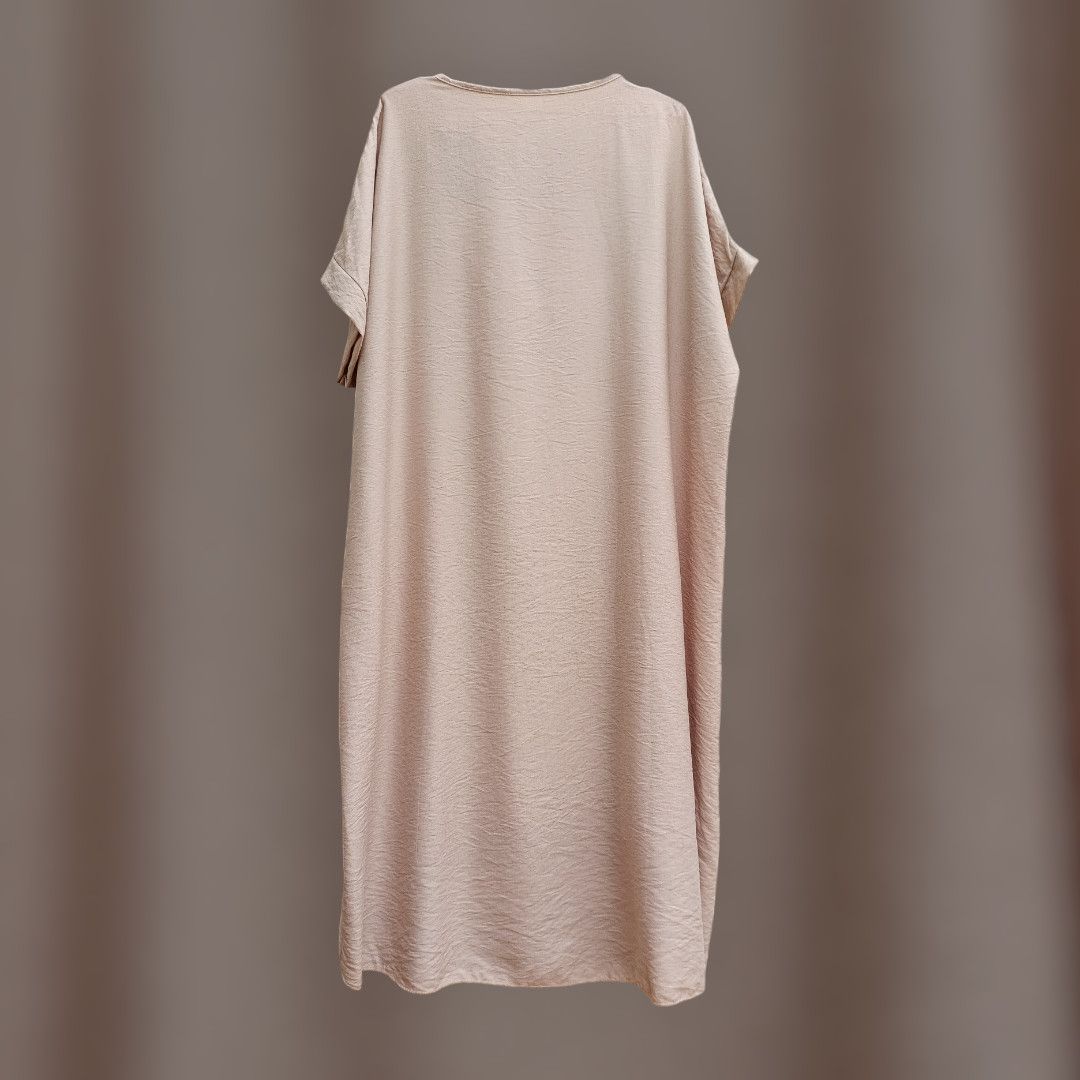 Vestido beige lazos