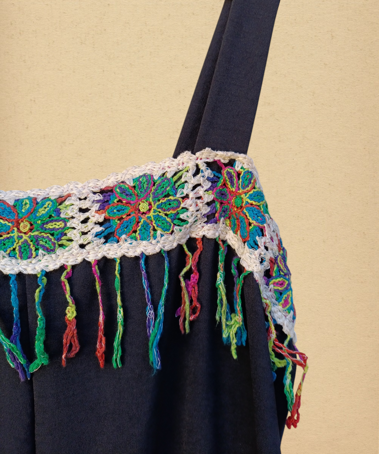 Mono negro crochet