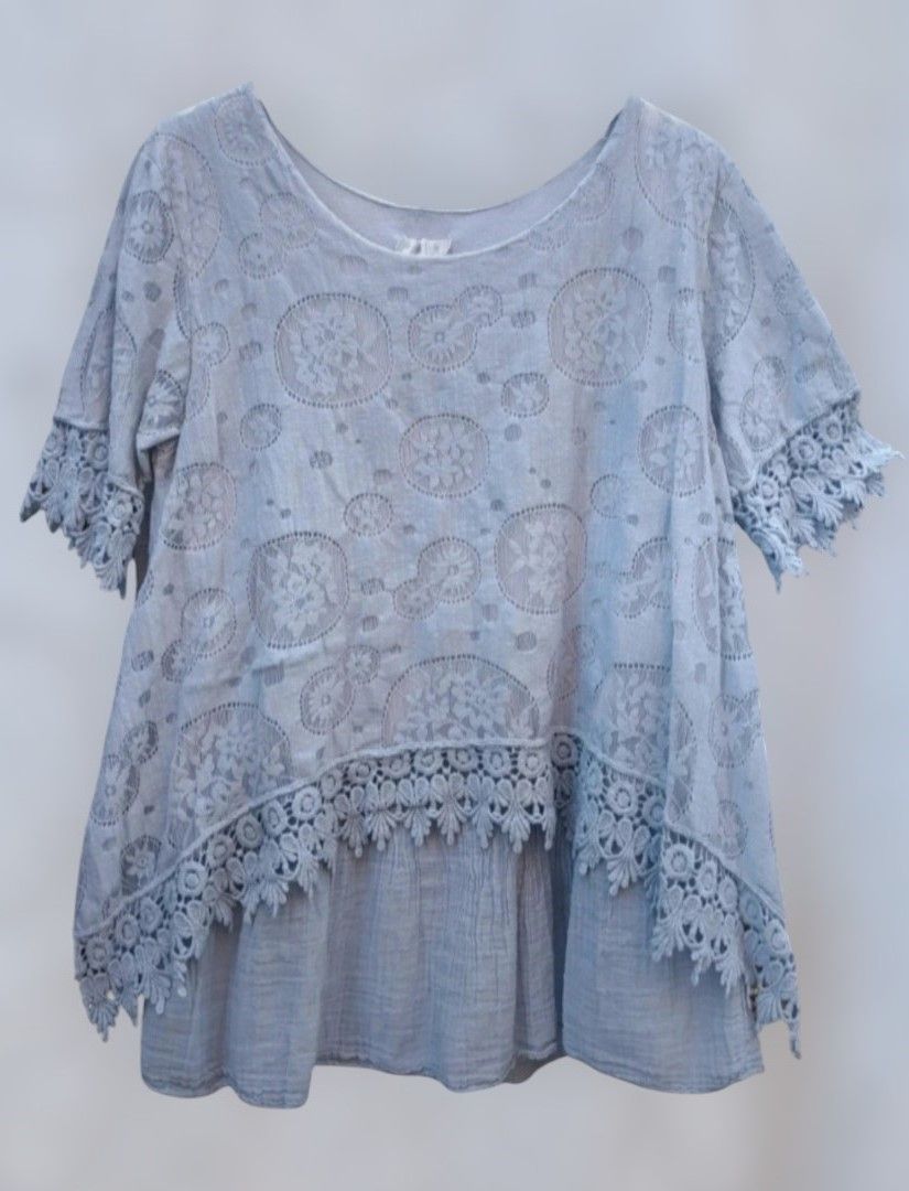 Top encaje gris