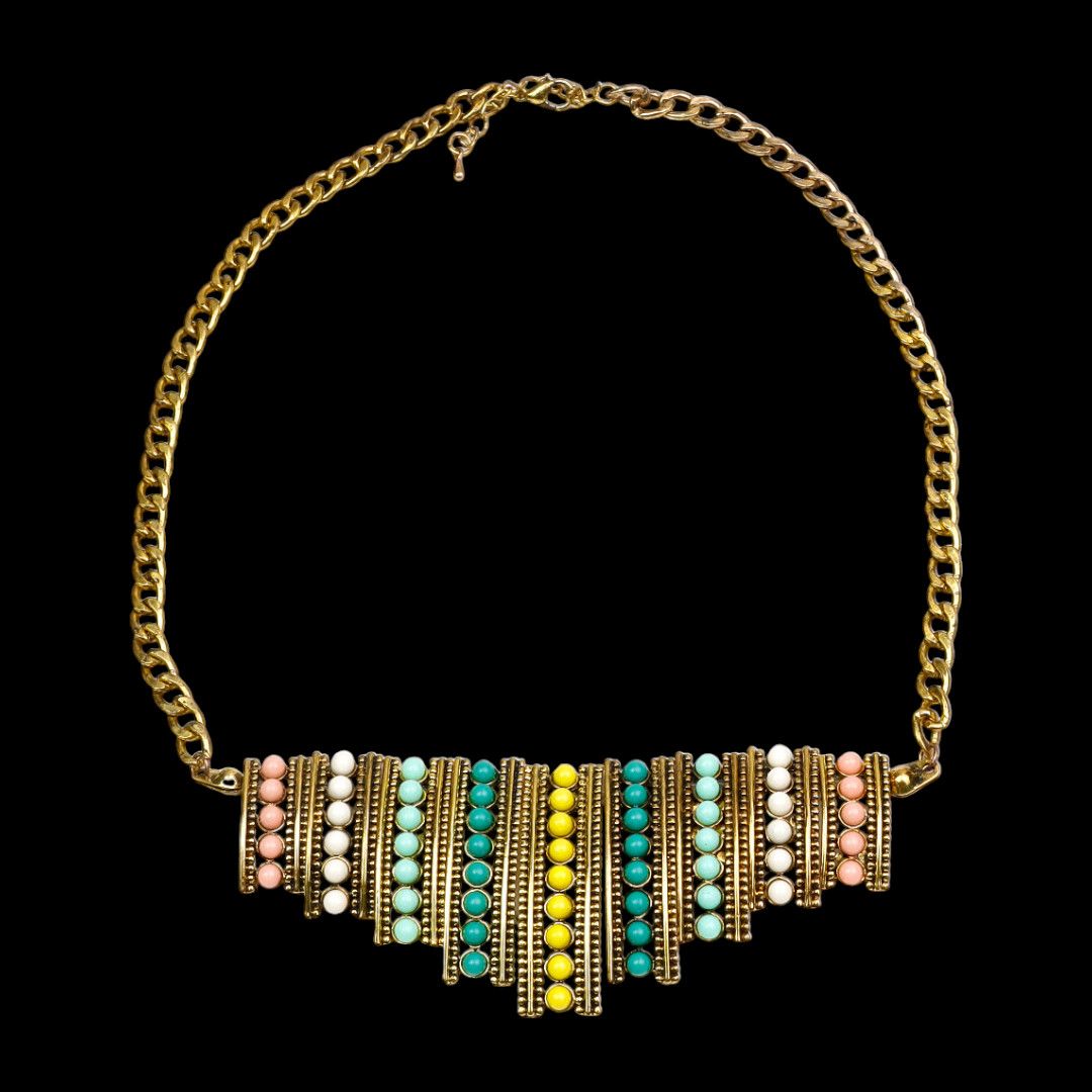 Collar dorado bolitas