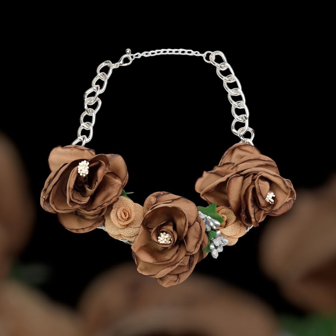 Collar flores tela (marrón)