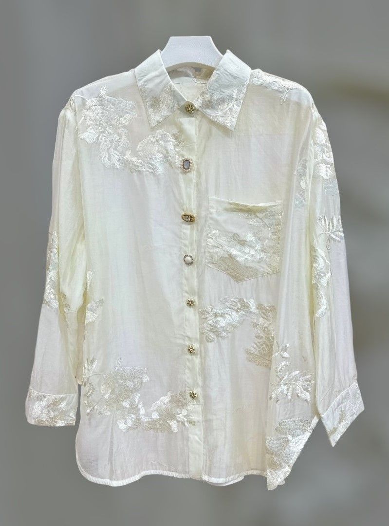 Camisa bordada joya