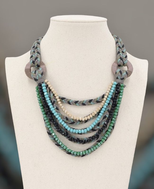 Collar trenzas y perlas (verde)