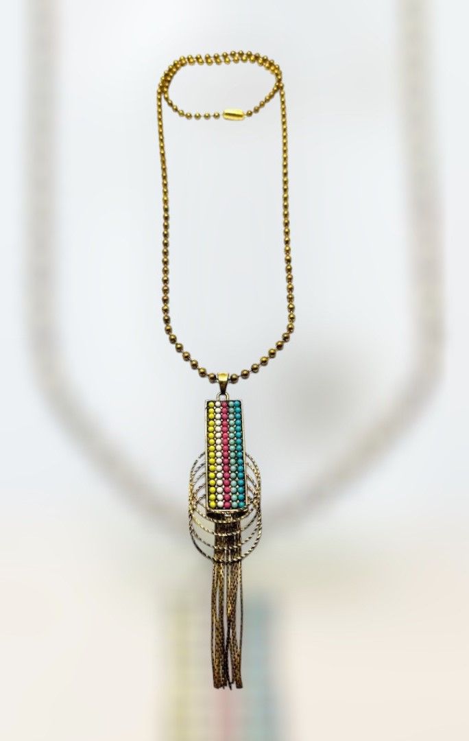 Collar dorado bolitas