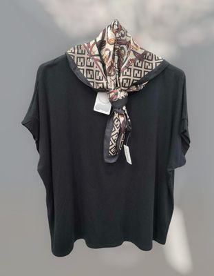 Camiseta pañuelo (negra)