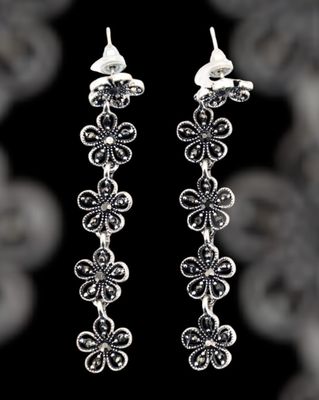 Pendientes largos flores