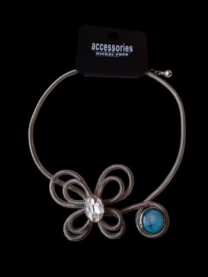 Gargantilla mariposa