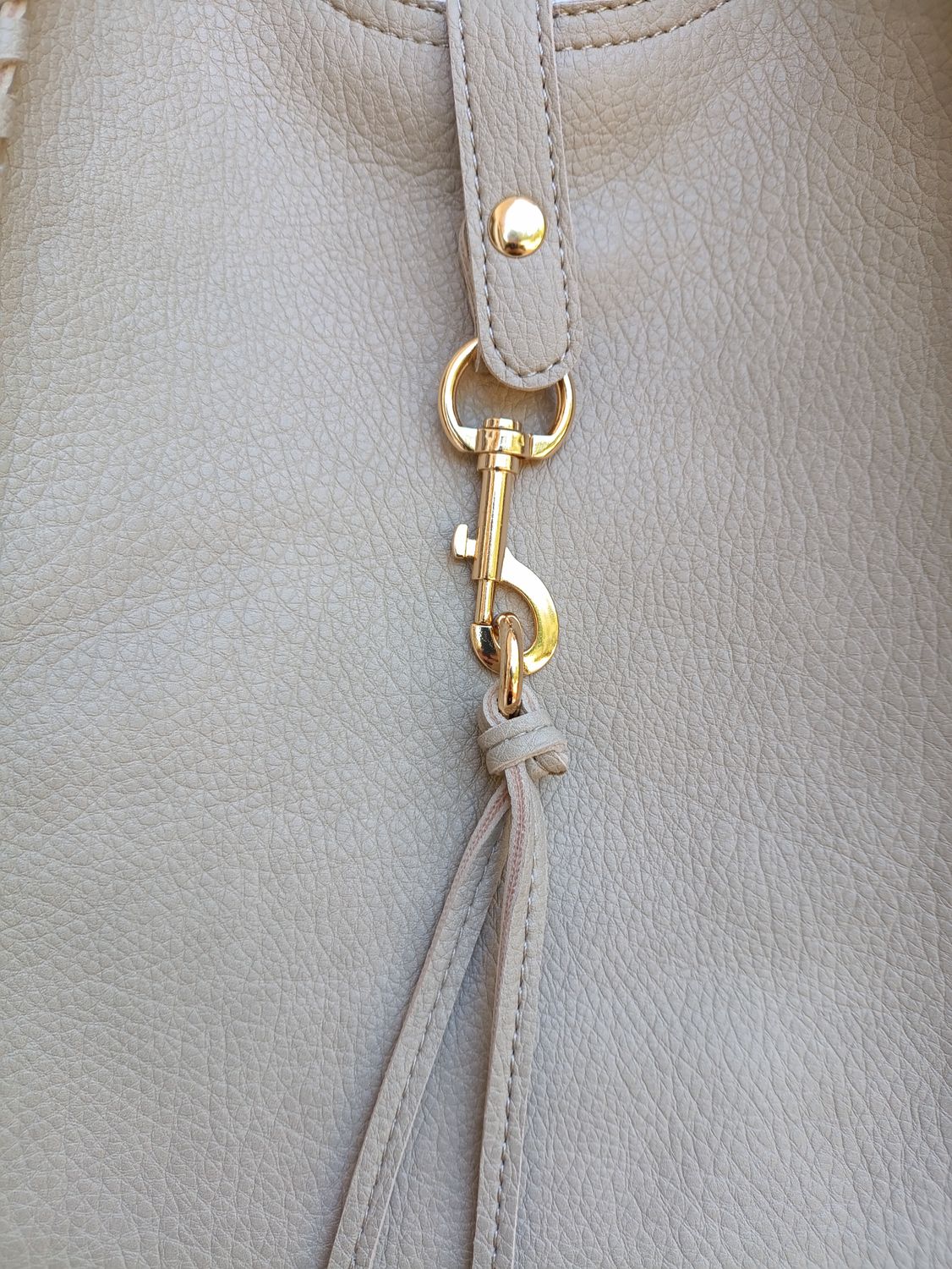 Bolso costuras trenzadas