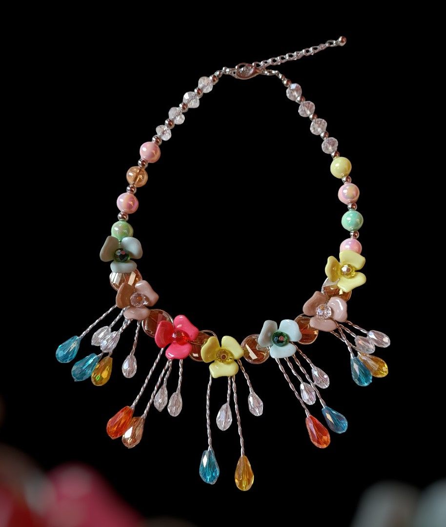 Collar flores cristal
