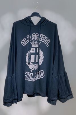 Sudadera mangas volantes negra