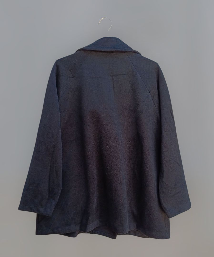 Chaqueta solapas negra