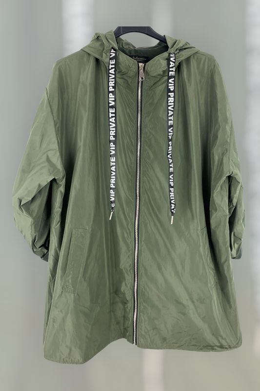 Gabardina capucha verde