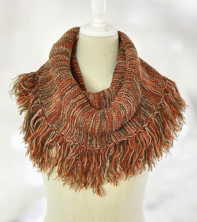 Cuello flecos (camel)