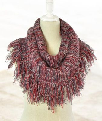 Cuello flecos (rojo)