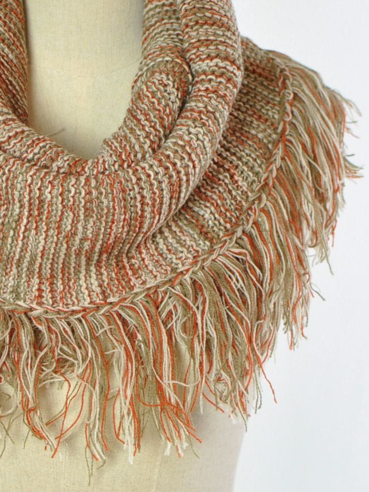 Cuello flecos (beige)