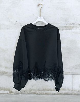 Sudadera encaje