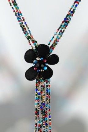 Collar flor (negro)