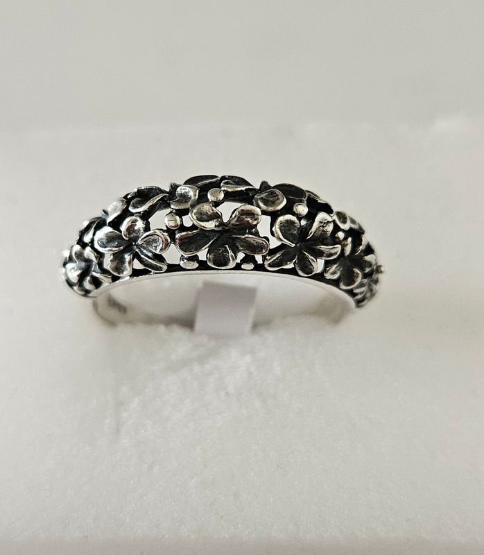Ring 060