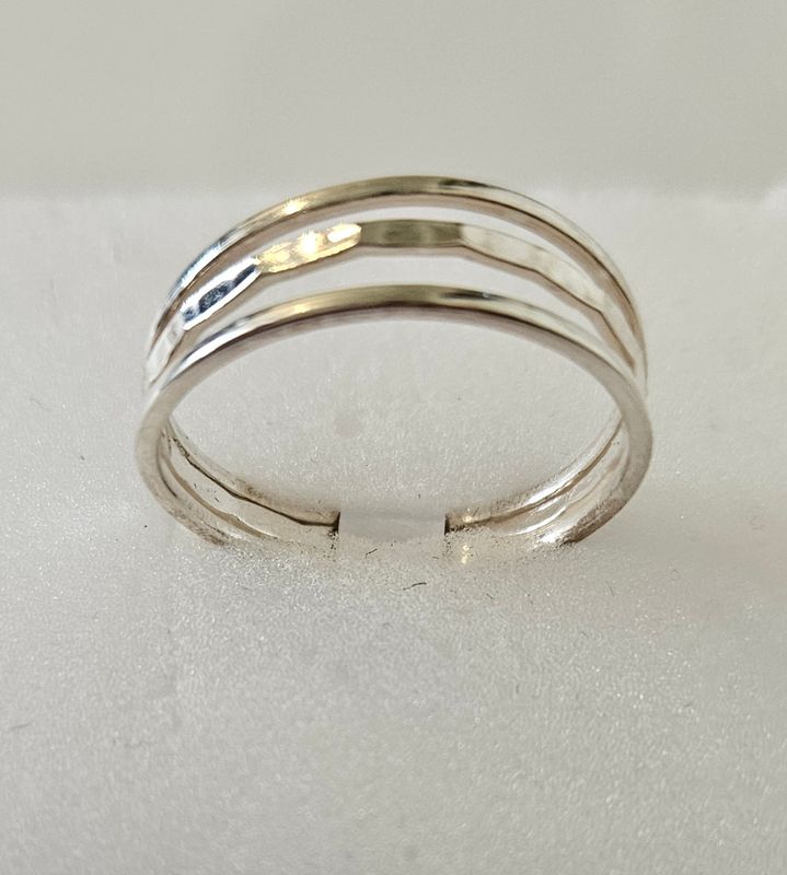 Ring 003