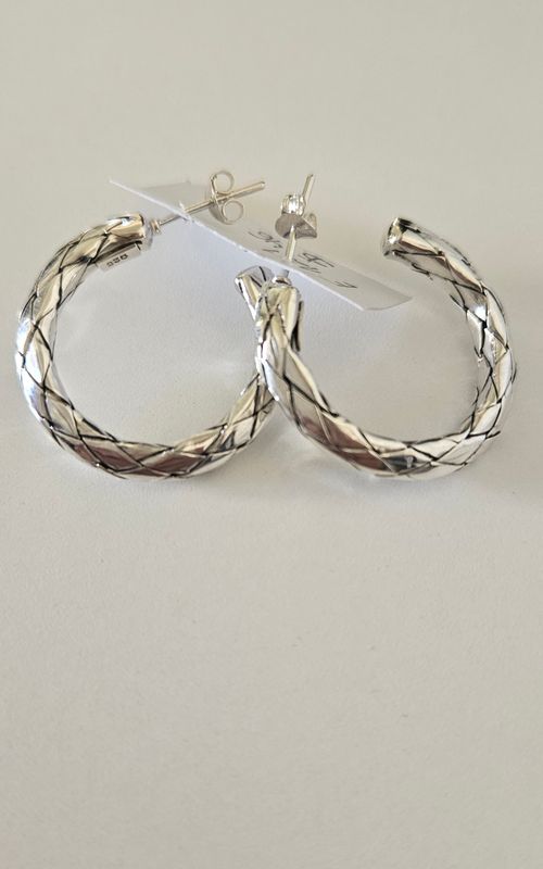 Earring e121